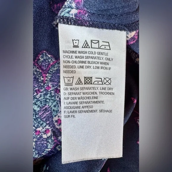 Belle by Kim Gravel Flutter Sleeve Floral Blouse - Size 3X - Picture 11 of 15